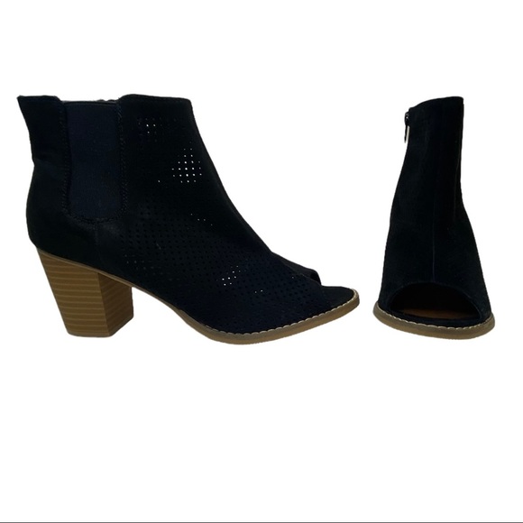Sonoma Shoes - Sonoma Women’s Black Open-Toe Block Heel Perforated Bootie Size Zipper Size 8M